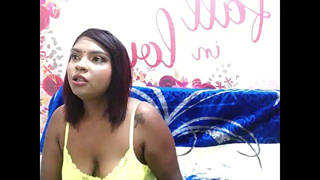 Snapshot of indianmystica694u chatting on October 8, 7:32 am indianmystica694u online show from October 8, 7:32 am