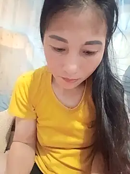 Snapshot of YAYAA-502 chatting on October 4, 10:44 pm YAYAA-502 online show from October 4, 10:44 pm