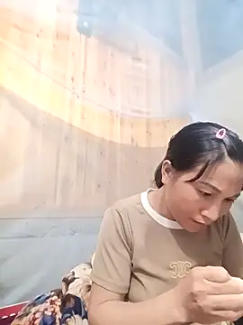 Snapshot of YAYAA-502 chatting on October 7, 1:01 pm YAYAA-502 online show from October 7, 1:01 pm