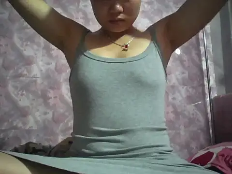 Snapshot of Ngoc-bbi chatting on July 5, 5:36 am Ngoc-bbi online show from July 5, 5:36 am