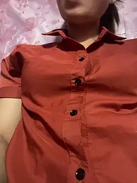 Snapshot of Ngoc-bbi chatting on June 18, 1:49 pm Ngoc-bbi online show from June 18, 1:49 pm