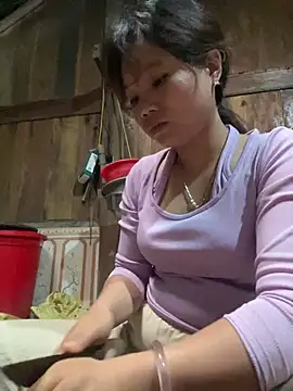 Snapshot of Ngoc-bbi chatting on July 20, 10:45 pm Ngoc-bbi online show from July 20, 10:45 pm