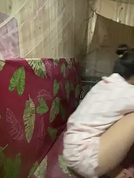 Ngoc-bbi online show from April 16, 1:45 pm