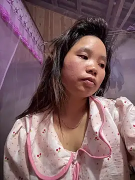 Ngoc-bbi online show from May 22, 4:38 pm