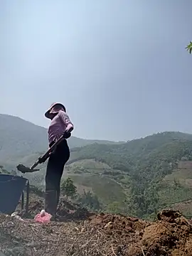 Ngoc-bbi online show from April 6, 3:46 am