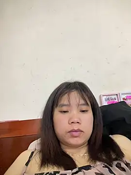 Ngoc-bbi online show from March 11, 2:33 pm