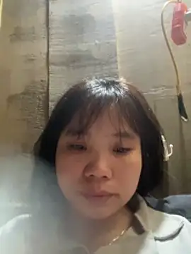 Ngoc-bbi online show from March 18, 2:41 pm