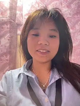 Ngoc-bbi online show from May 4, 10:01 pm