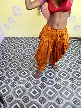 Snapshot of Cute-Rashmii chatting on October 28, 9:30 am Cute-Rashmii online show from October 28, 9:30 am