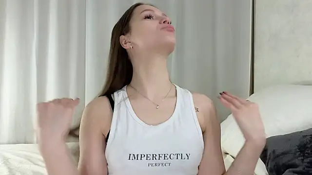 MelaniSeiver online show from January 13, 1:20 am