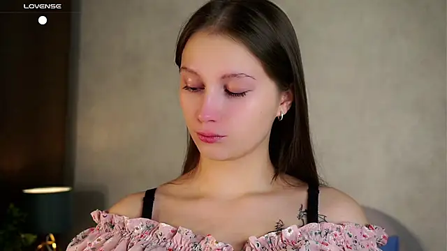 MelaniSeiver online show from November 18, 1:10 am