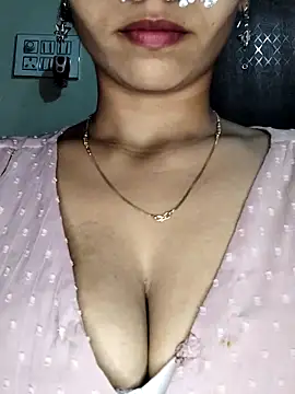 Savita2310 online show from December 5, 6:06 pm