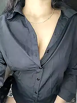 Savita2310 online show from November 14, 6:00 pm