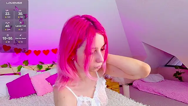 Liann Stark online show from February 19, 7:05 am