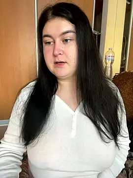 DazzzlingDame online show from January 12, 9:05 am