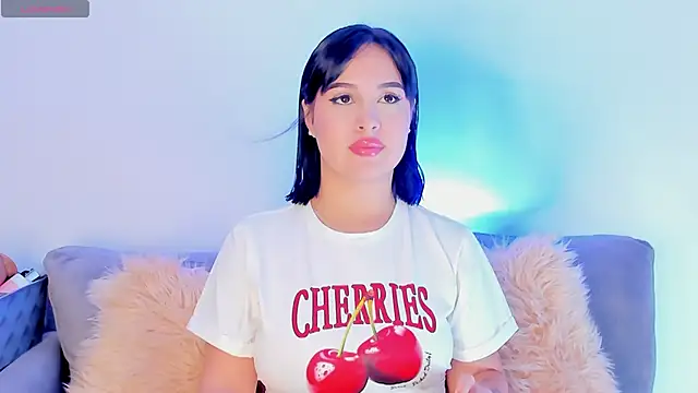 AnaLevii online show from December 15, 4:24 pm