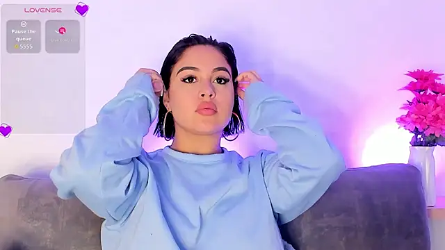 AnaLevii online show from January 12, 9:49 am