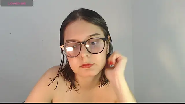 MadieLorez online show from September 9, 9:35 pm