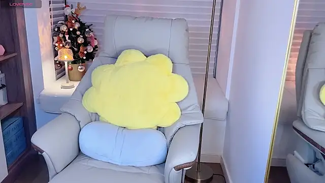 BlueBaby-77 online show from October 25, 1:56 pm