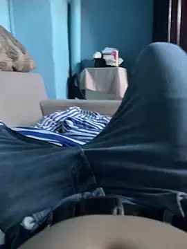 Snapshot of Daniel_cornel chatting on March 12, 2:43 pm Daniel cornel online show from March 12, 2:43 pm