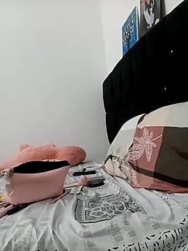 Snapshot of dulcelatin21 chatting on September 27, 3:07 pm dulcelatin21 online show from September 27, 3:07 pm