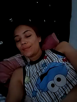 Snapshot of dulcelatin21 chatting on October 6, 3:24 pm dulcelatin21 online show from October 6, 3:24 pm