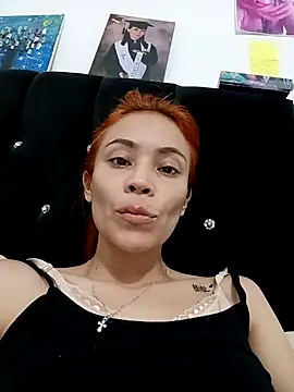 Snapshot of dulcelatin21 chatting on September 15, 5:02 pm dulcelatin21 online show from September 15, 5:02 pm