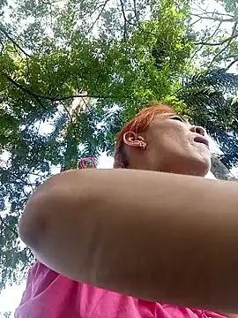 Snapshot of dulcelatin21 chatting on September 16, 8:32 pm dulcelatin21 online show from September 16, 8:32 pm