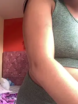 SweetSophie26 online show from January 15, 6:33 pm