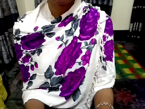 Snapshot of blackpori chatting on October 29, 3:11 pm blackpori online show from October 29, 3:11 pm