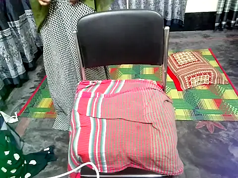 Snapshot of blackpori chatting on October 4, 3:35 pm blackpori online show from October 4, 3:35 pm
