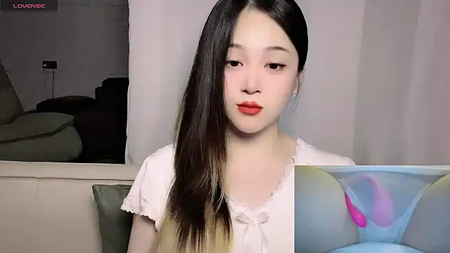 Snapshot of woaiqinqin chatting on May 28, 4:02 pm woaiqinqin online show from May 28, 4:02 pm