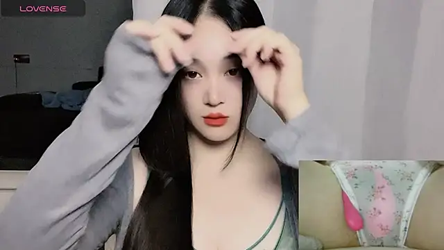 woaiqinqin online show from December 15, 4:13 pm