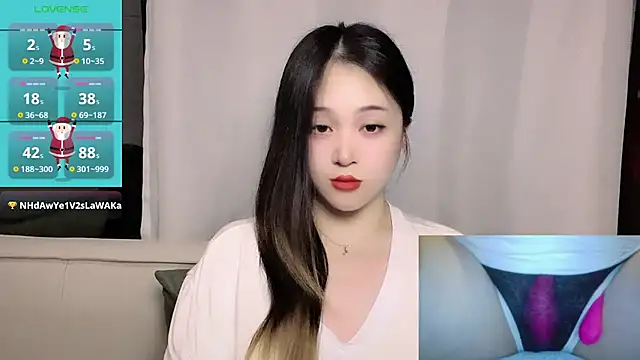 Snapshot of woaiqinqin chatting on May 31, 6:09 pm woaiqinqin online show from May 31, 6:09 pm
