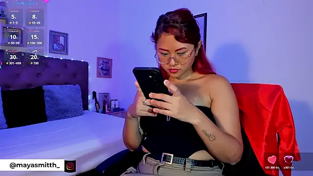 MAYASMITH   online show from March 15, 9:11 pm