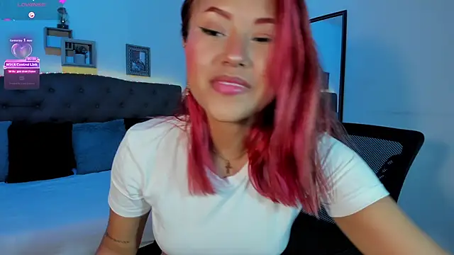 Snapshot of MAYASMITH__ chatting on July 5, 4:30 am MAYASMITH online show from July 5, 4:30 am