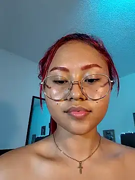 MAYASMITH   online show from May 15, 11:36 pm