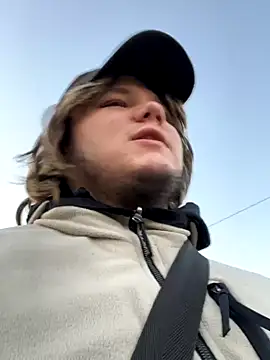 desiredude9 online show from October 18, 11:01 am