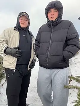 desiredude9 online show from December 2, 8:27 am