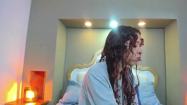 Snapshot of AteneaGreyy chatting on November 7, 11:59 am AteneaGreyy online show from November 7, 11:59 am