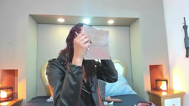 Snapshot of AteneaGreyy chatting on October 4, 12:07 pm AteneaGreyy online show from October 4, 12:07 pm