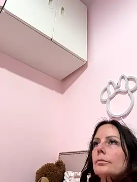 nightingale27 online show from November 16, 9:41 pm