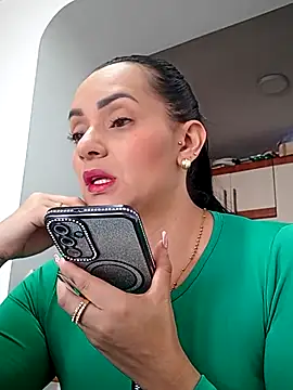 Snapshot of sarita_star chatting on June 17, 2:05 pm sarita star online show from June 17, 2:05 pm