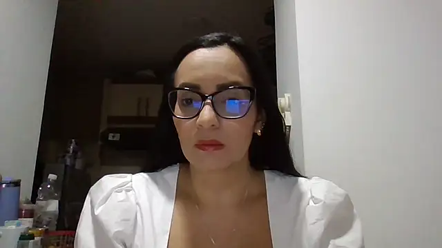 Snapshot of sarita_star chatting on June 24, 9:01 pm sarita star online show from June 24, 9:01 pm