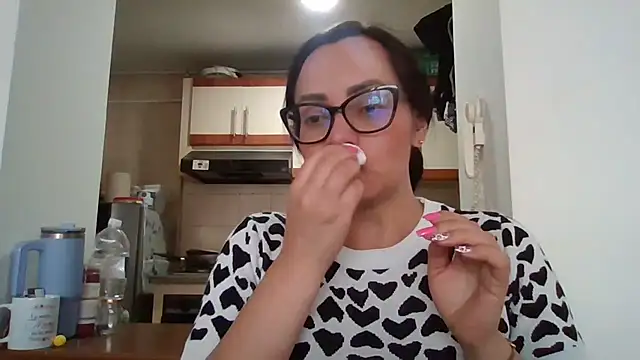 Snapshot of sarita_star chatting on July 17, 9:23 pm sarita star online show from July 17, 9:23 pm