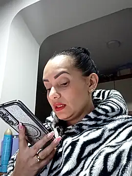 Snapshot of sarita_star chatting on June 19, 12:27 am sarita star online show from June 19, 12:27 am