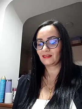 Snapshot of sarita_star chatting on June 21, 6:25 pm sarita star online show from June 21, 6:25 pm
