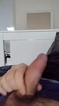 Snapshot of NewJoiner chatting on September 24, 4:46 pm NewJoiner online show from September 24, 4:46 pm