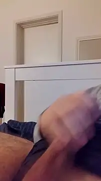 NewJoiner online show from February 10, 7:02 pm