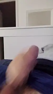 Snapshot of NewJoiner chatting on November 6, 8:57 pm NewJoiner online show from November 6, 8:57 pm